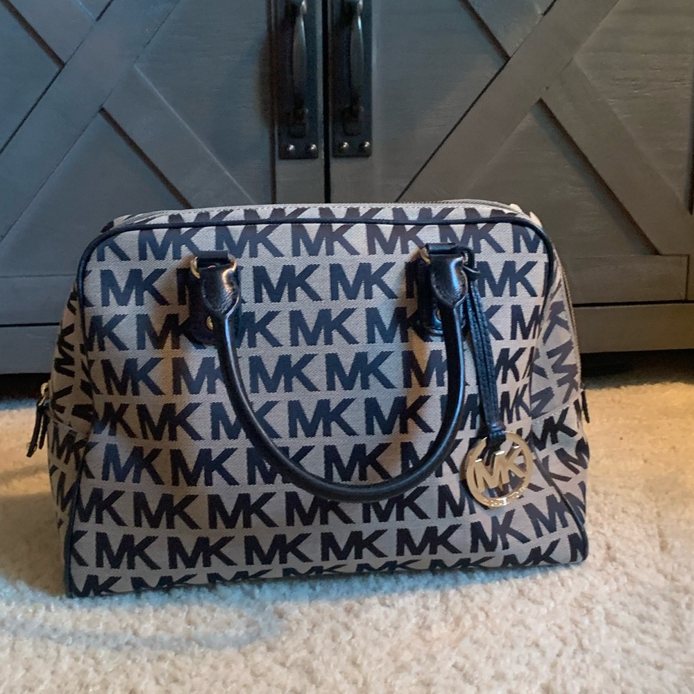Michael Kors MK Signature Jacquard Lrg Satchel
